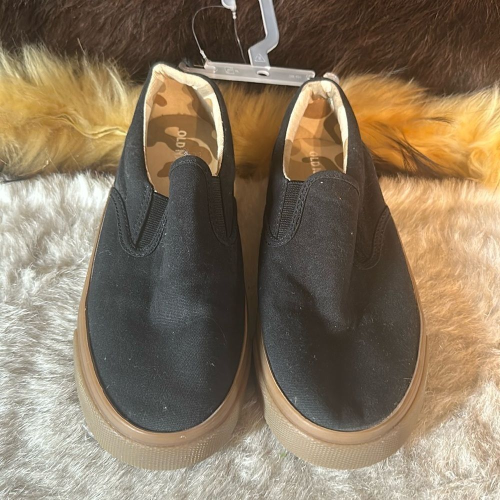 Old Navy shoes 5 (5485) NWOT